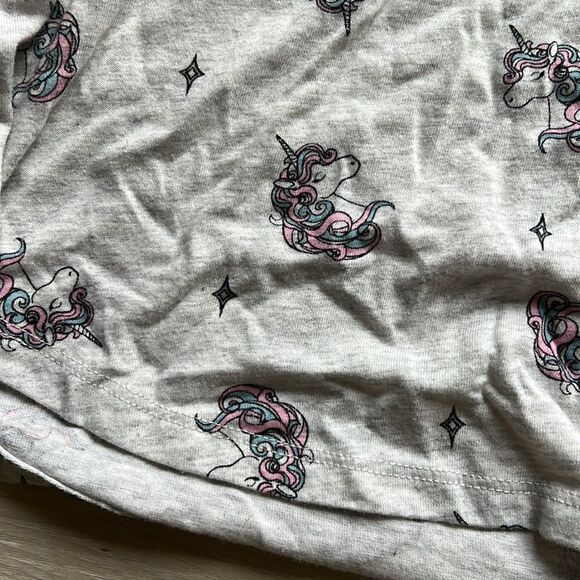 🦄  Justice Unicorn Top Bundle Tshirt Hoodie Sweatshirt Size Large 14 - Picture 5 of 7